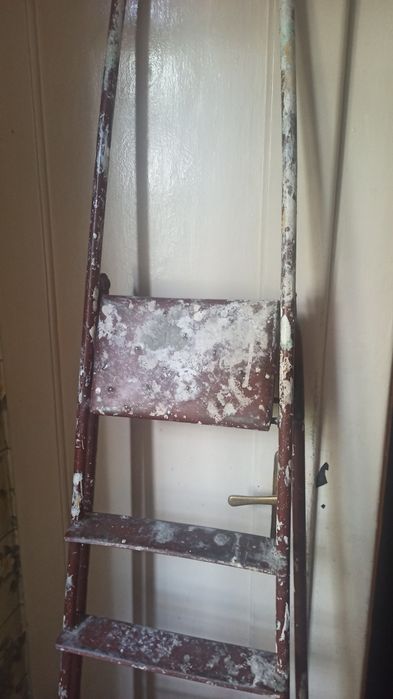 Драбина складна , стремянка