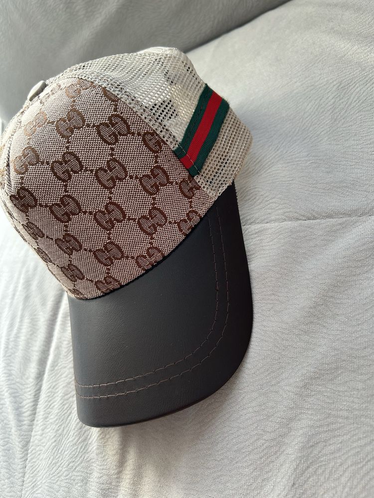 Beżowa czapka z daszkiem Gucci rozmiar uni