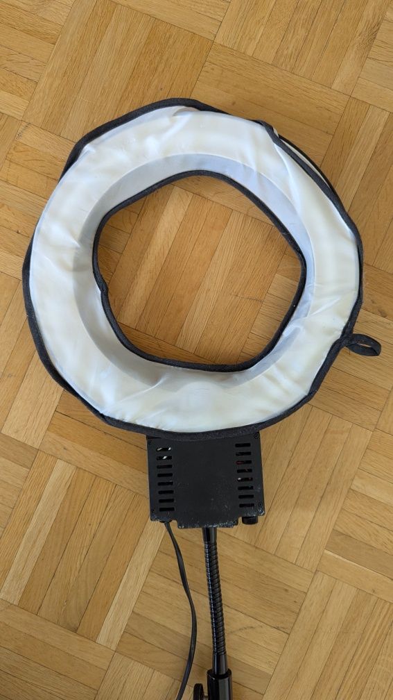 Lampa pierścieniowa NANGUANG NG-40C