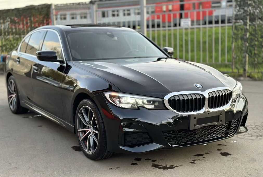 BMW 330  xDrive 2019