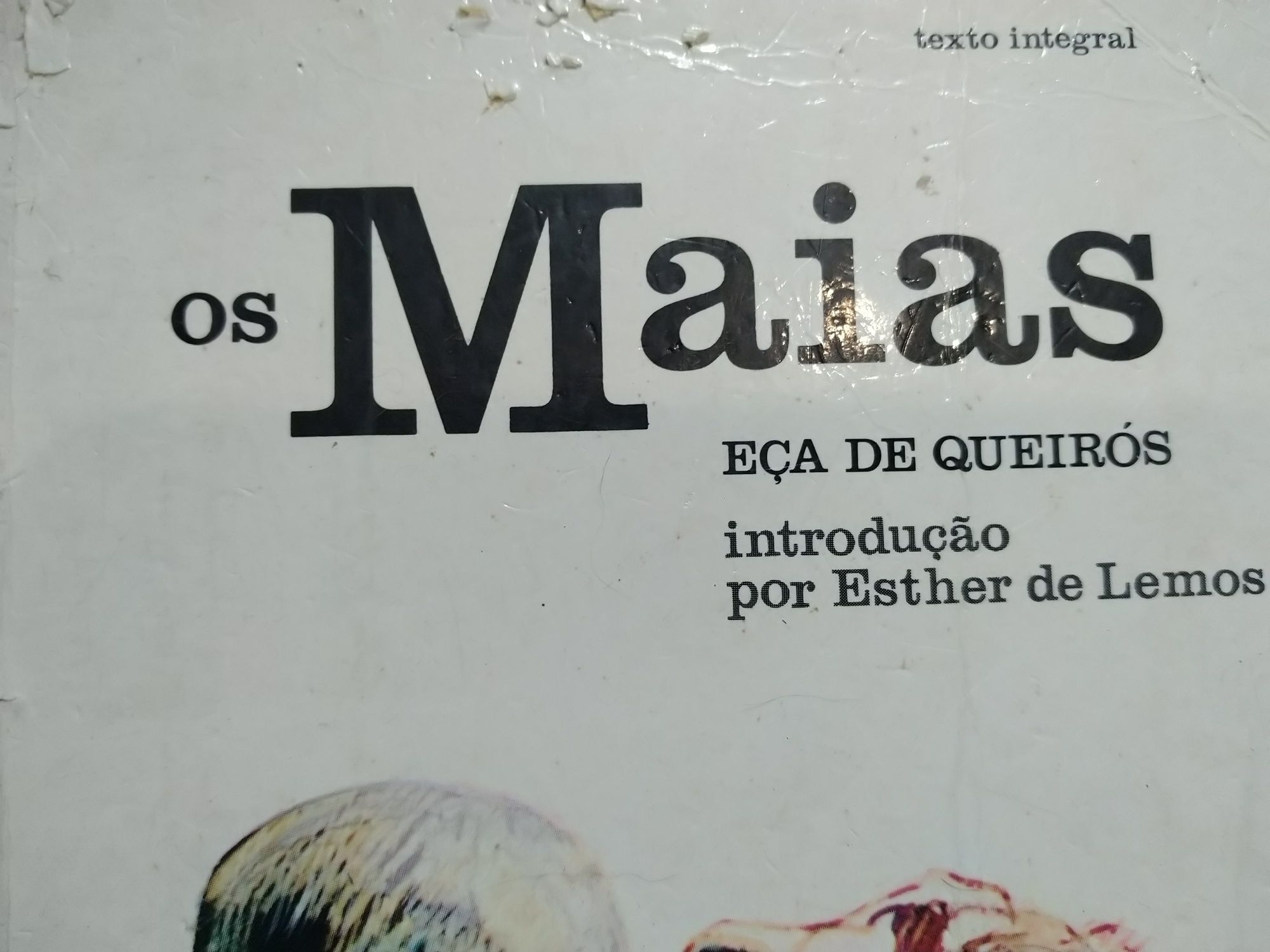 Livro "Os Maias" de Eça de Queirós