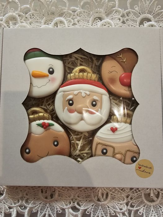 Świąteczne Pierniczki w pudełku