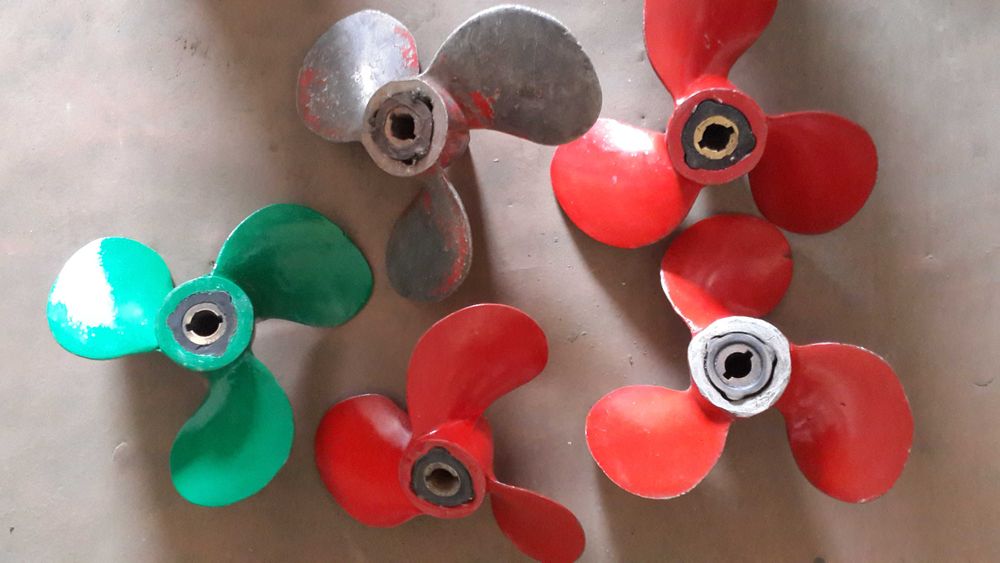 Винт для лодочного мотора ВИХРЬ