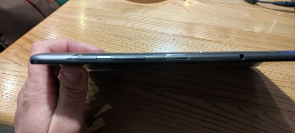 Продам планшет Samsung tab 2