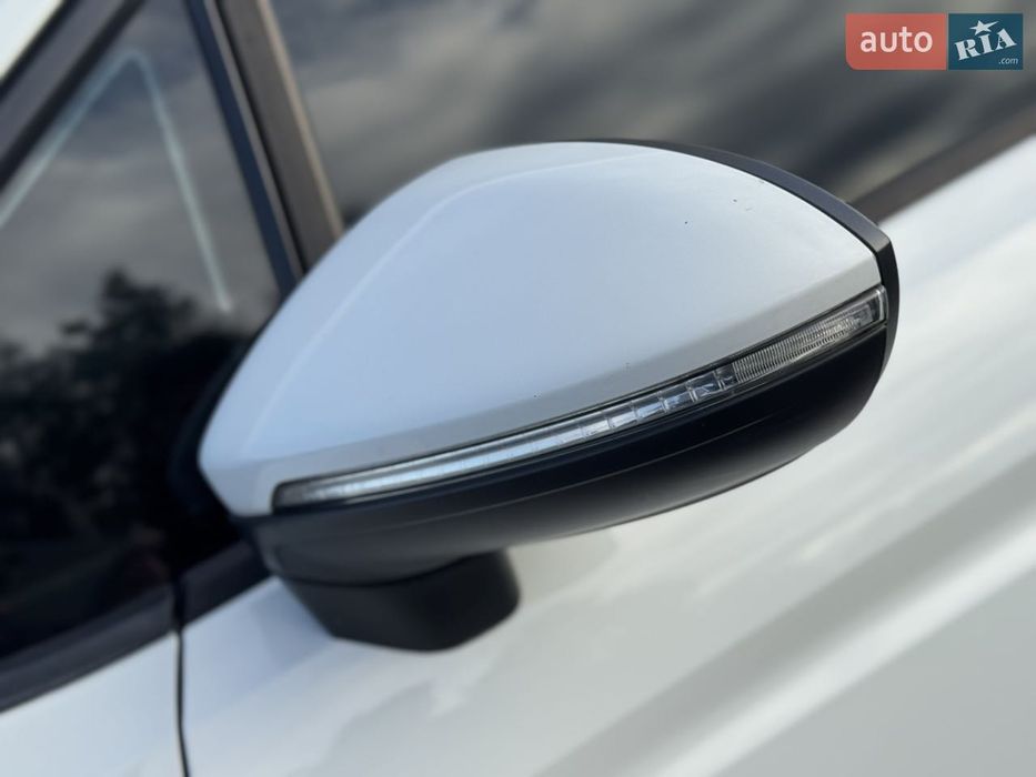 Volkswagen Touran 2016 II покоління  •  2.0D AT (150 к.с.)