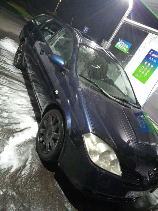 Nissan Primera 2002