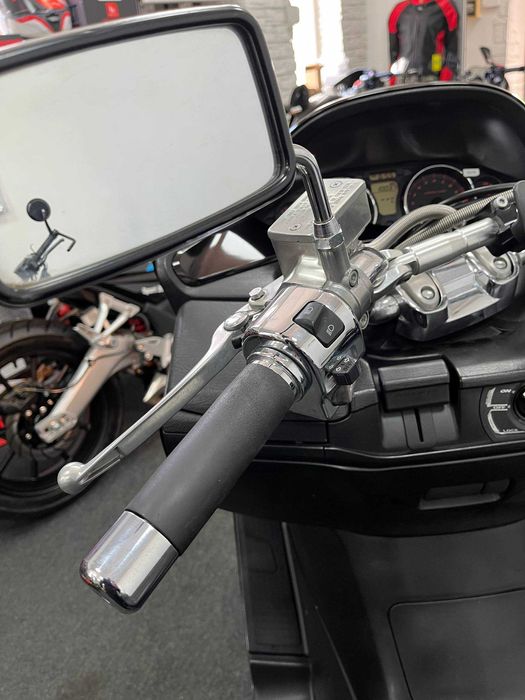 Максі-Скутер Suzuki Skywave 250S CJ46A 2012