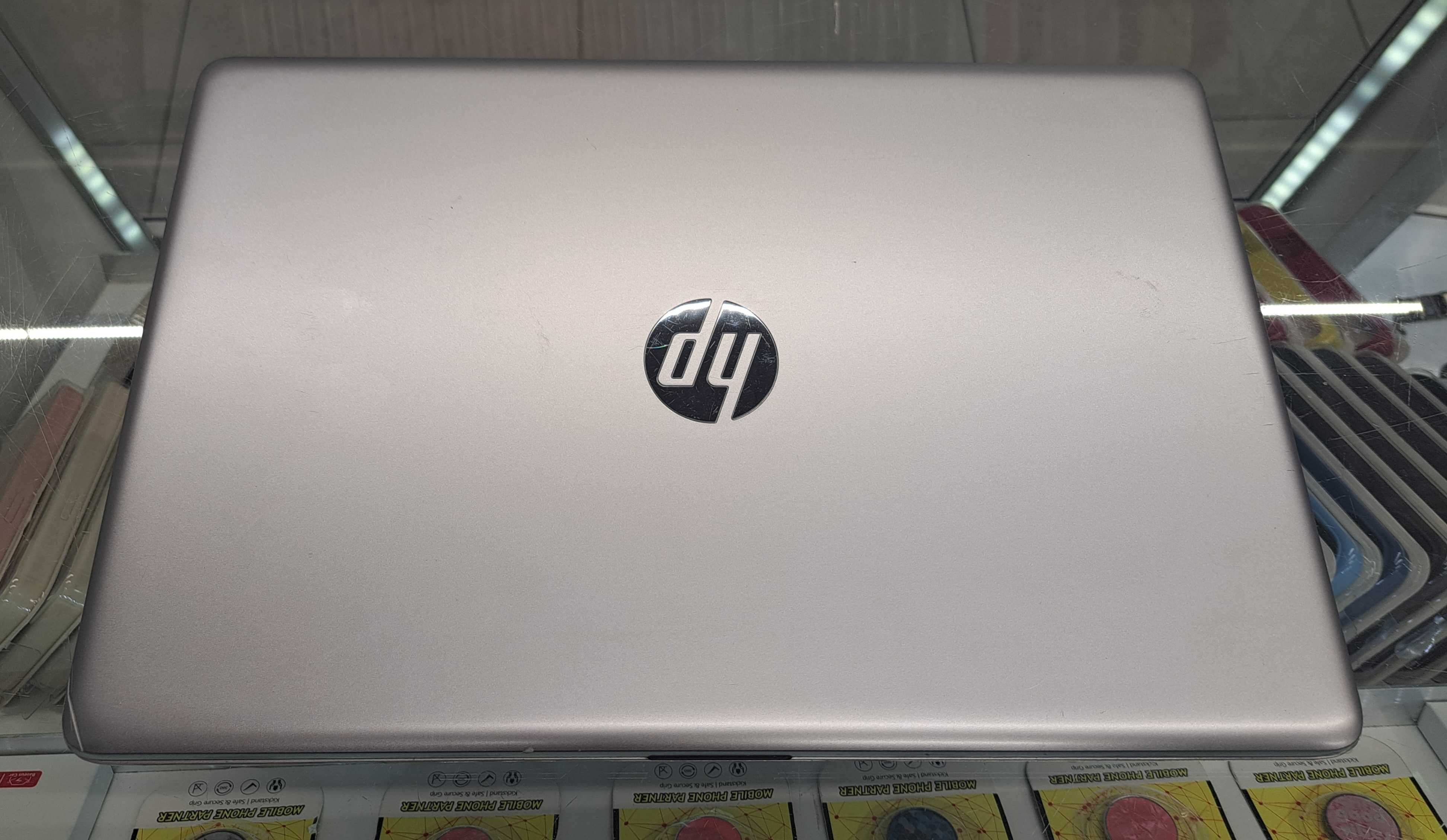 Laptop HP 15-da0015nw używany