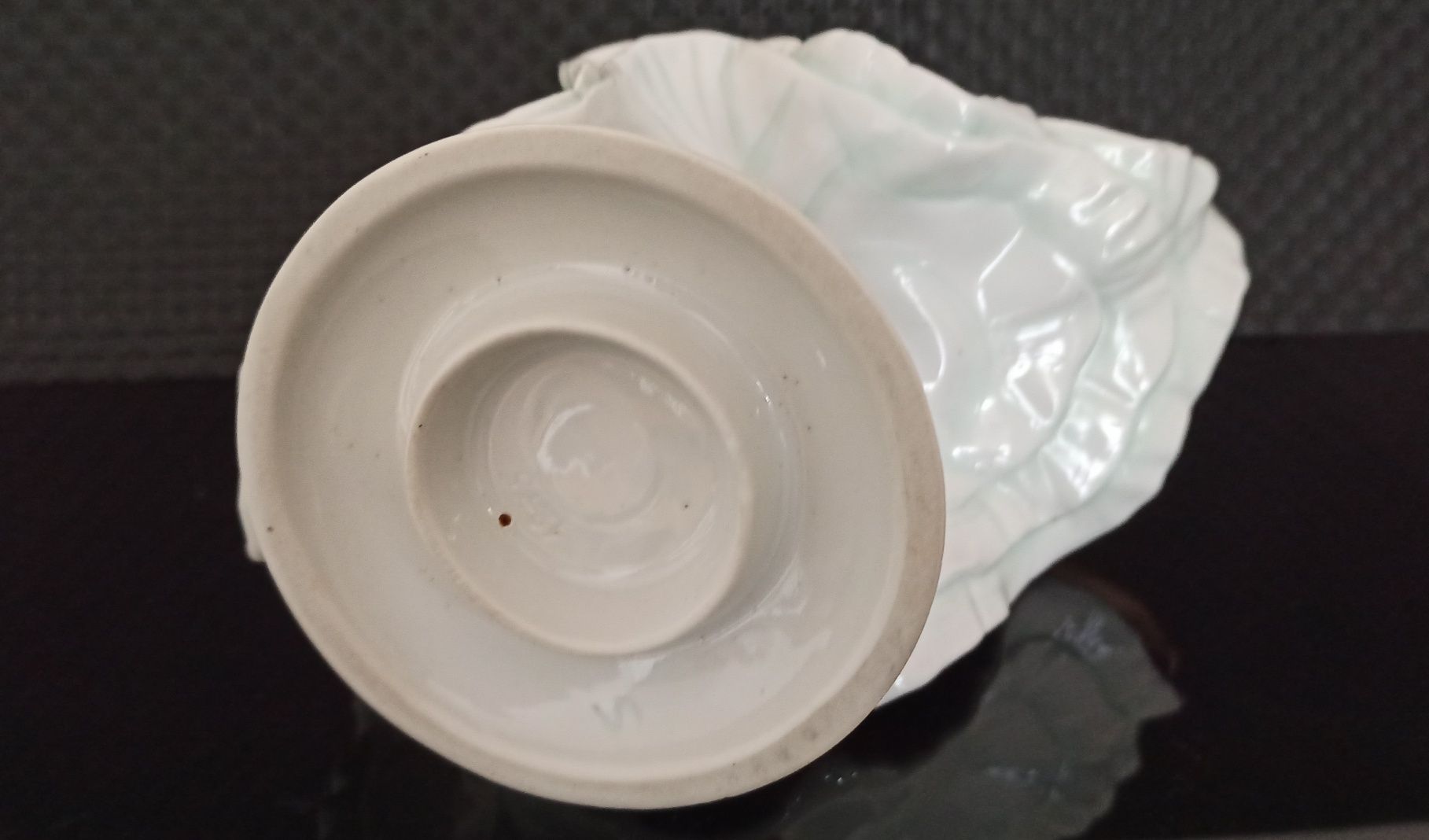 Wielka Figurka tańczącej Kobiety w Kapeluszu h 27 cm