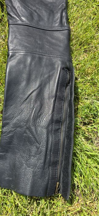 Spodnie skórzane na motocykl