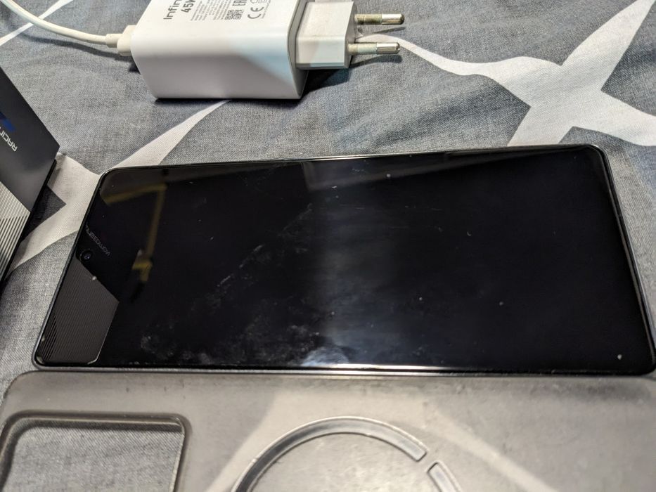 Infinix note 40 8/256