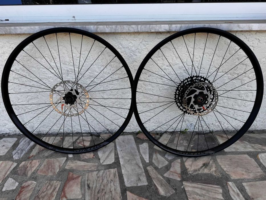 RODAS NOVAS BTT Syncros X-30SE 32H 30mm Tubeless e + material