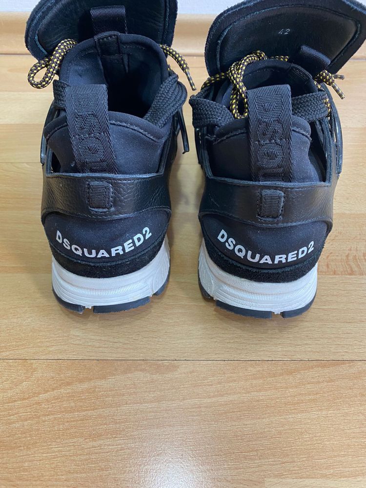 Кроссовки Dsquared  42 размер