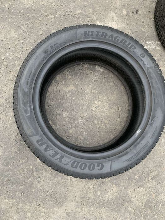 Шини 285/45 R20 Goodyear 6,7-7,5мм, зима