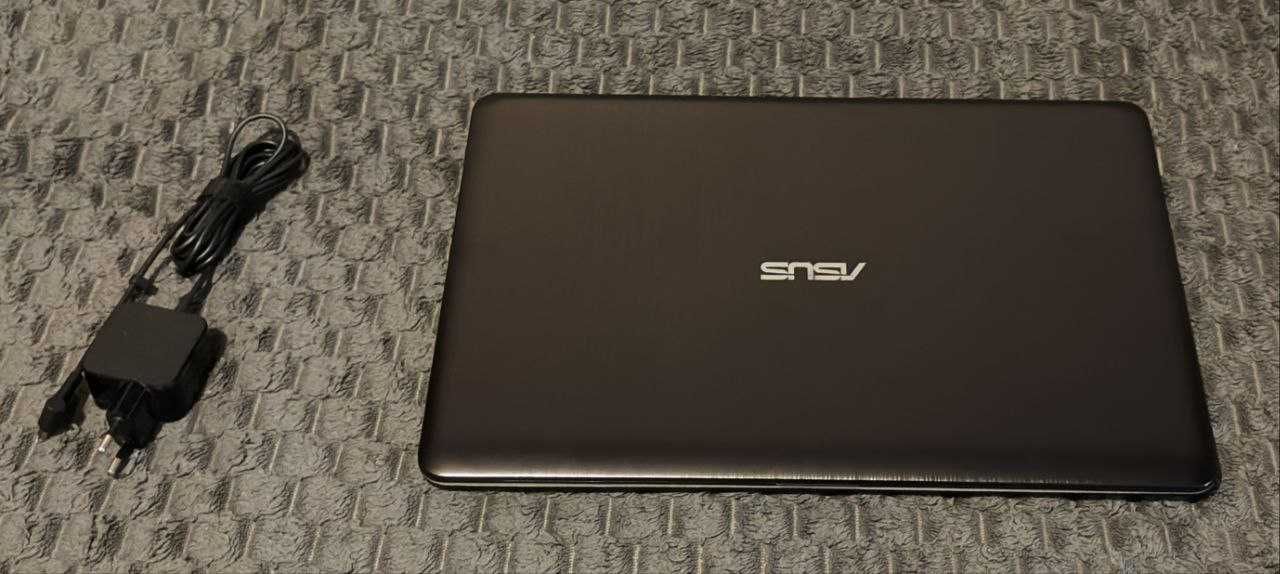 Ноутбук Asus D540N/Pentium N4200 x4/4 DDR3L/НОВАЯ SSD/Батарея 7+ часов