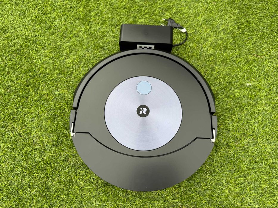 iRobot Roomba Combo j7 – Aspirador e Mopa 2-em 1