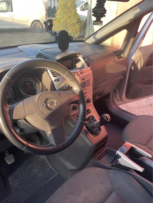 Opel zafira 1.9cdti 2008r.