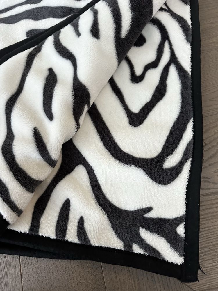 Gruby koc czarno-bialy extra design 150x190 piekny
