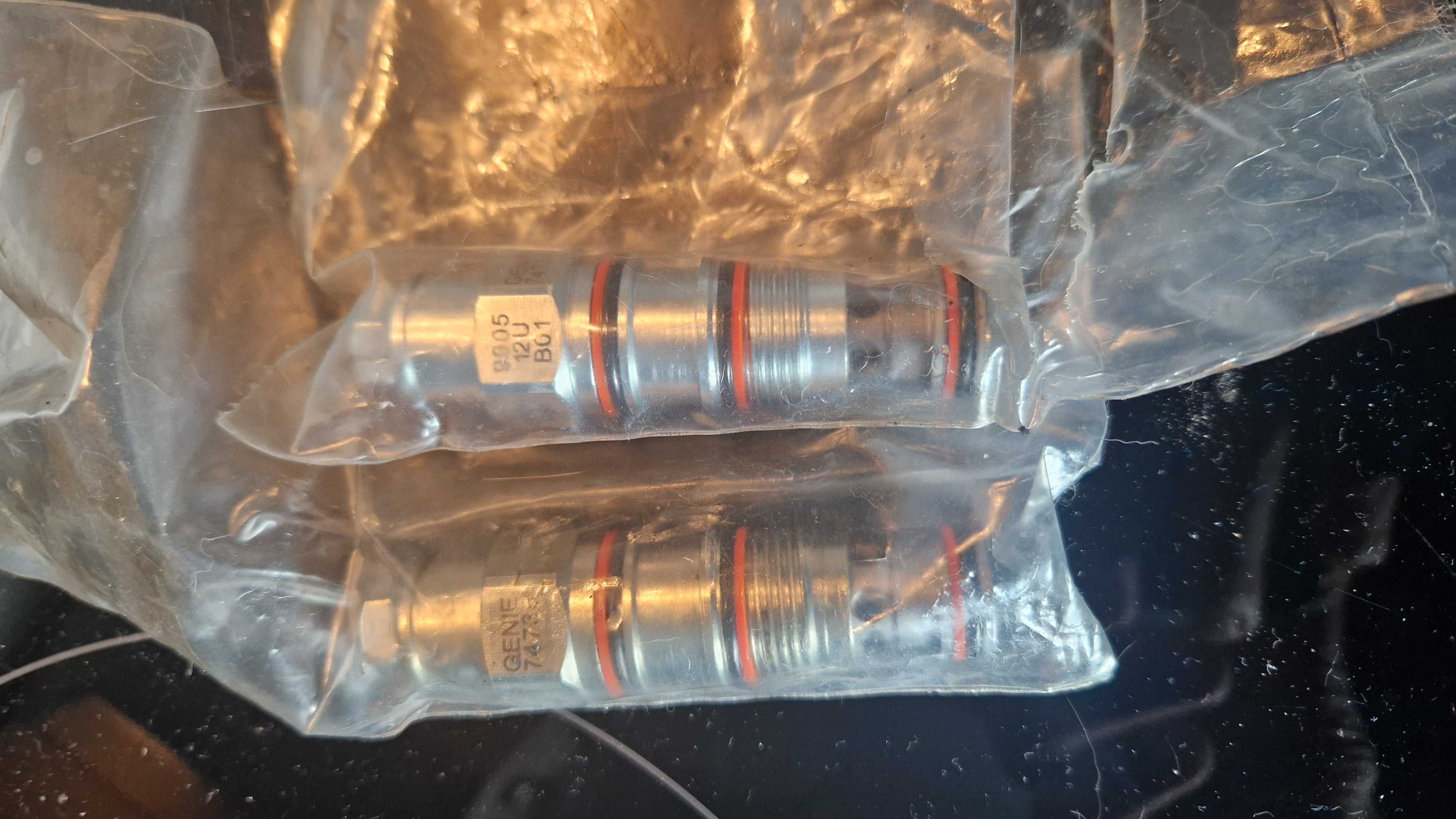 zawór GENIE 74735 x2