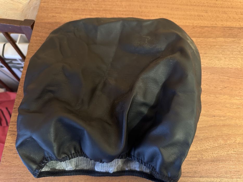 Чохол на підголовник авто