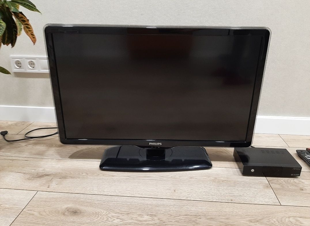 Телевізор philips 32pfl7404h/12