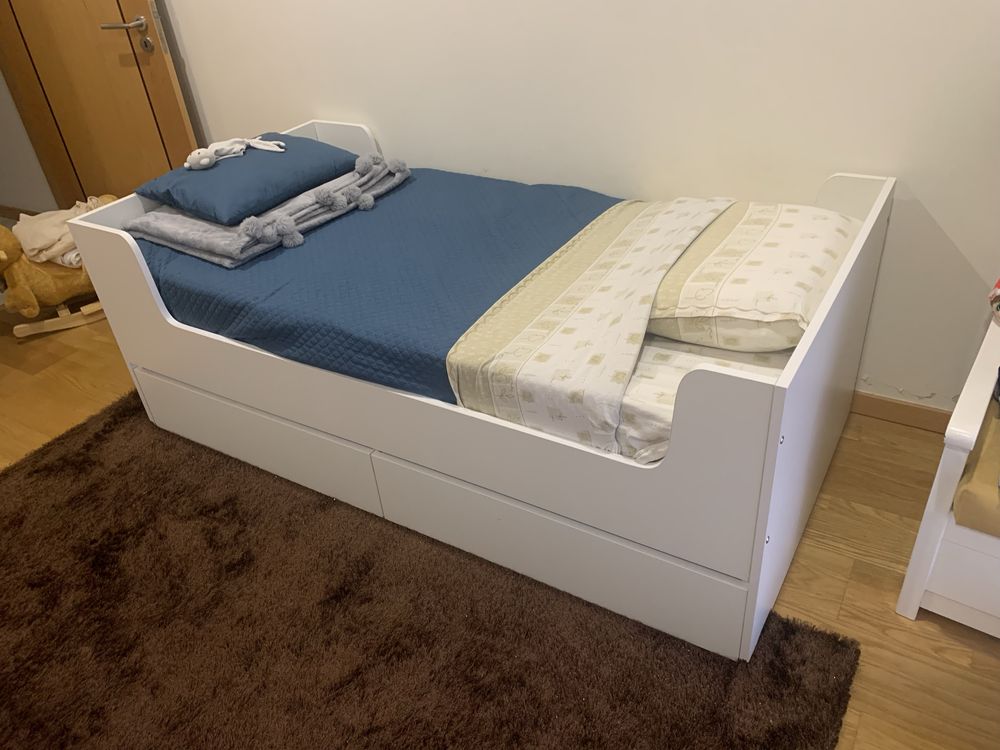 Cama de solteiro / crianca 90x190 com gavetas