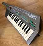Vendo Sintetizador Yamaha SHS-10S - Keytar