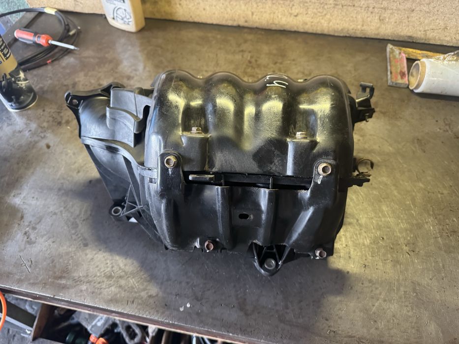 Впускний колектор Toyota Camry 40 2.4 3.5 розборка