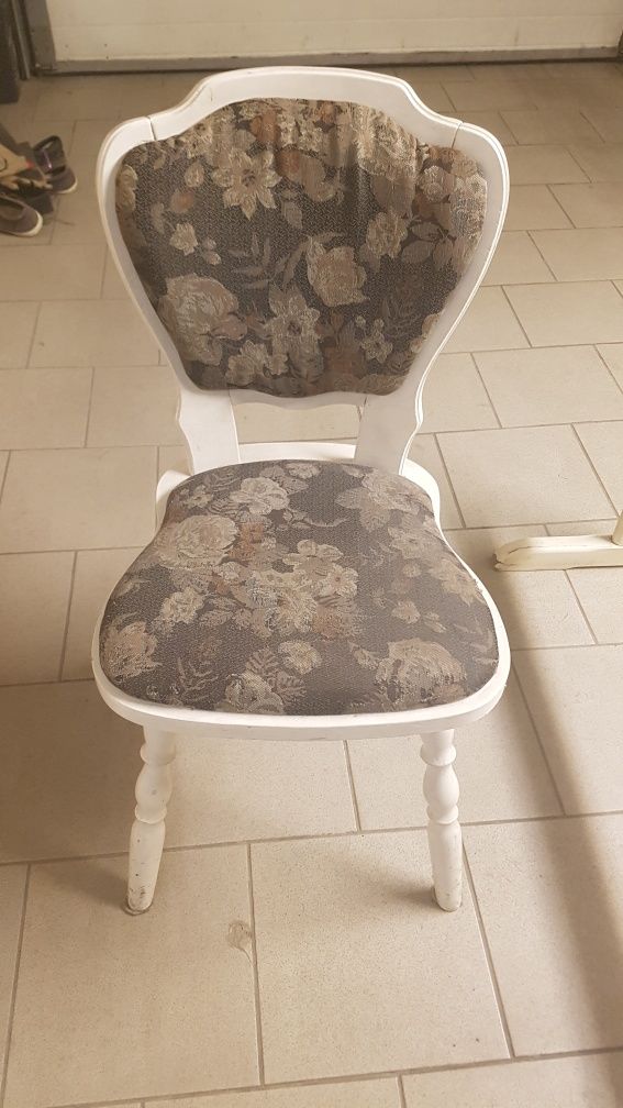 Krzesła białe tapicerowane 2 szt.