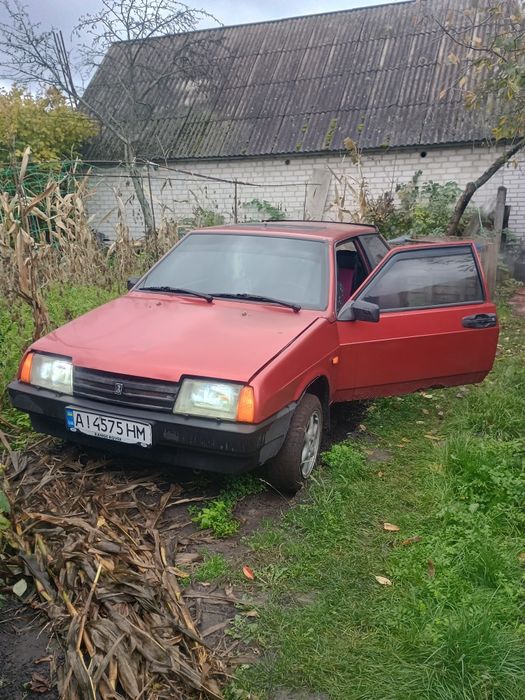 Ваз 2108 на хорошому ходу