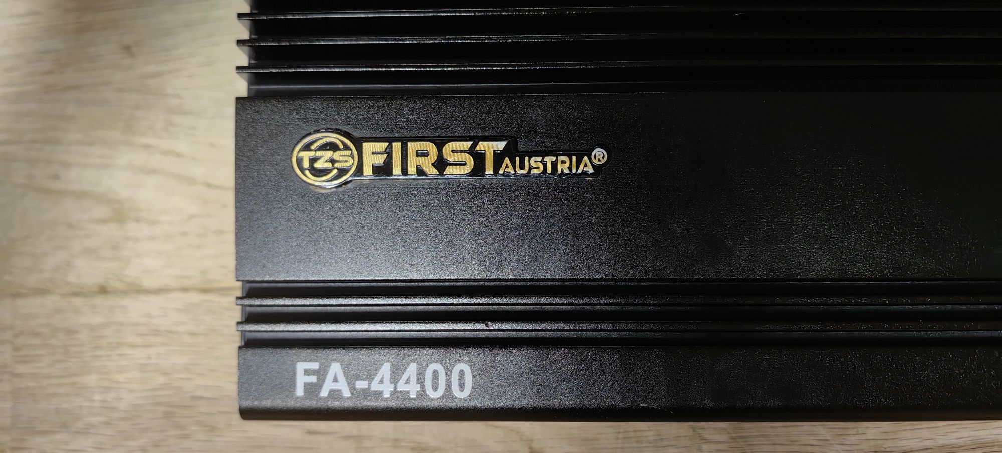 Підсилювач First Austria FA-4400