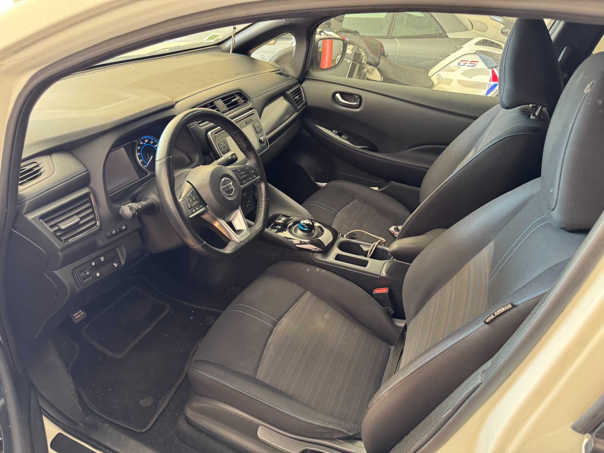 Nissan Leaf 40 Acenta 2018 (Venda de PeÇas Usadas)