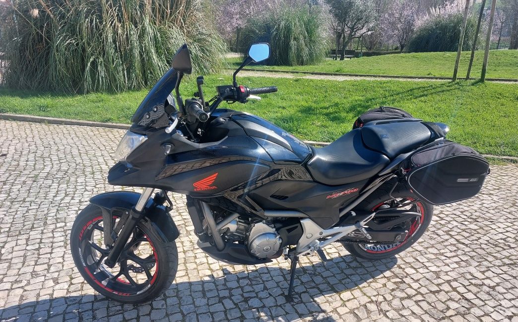 Honda nc 700 ano 2014