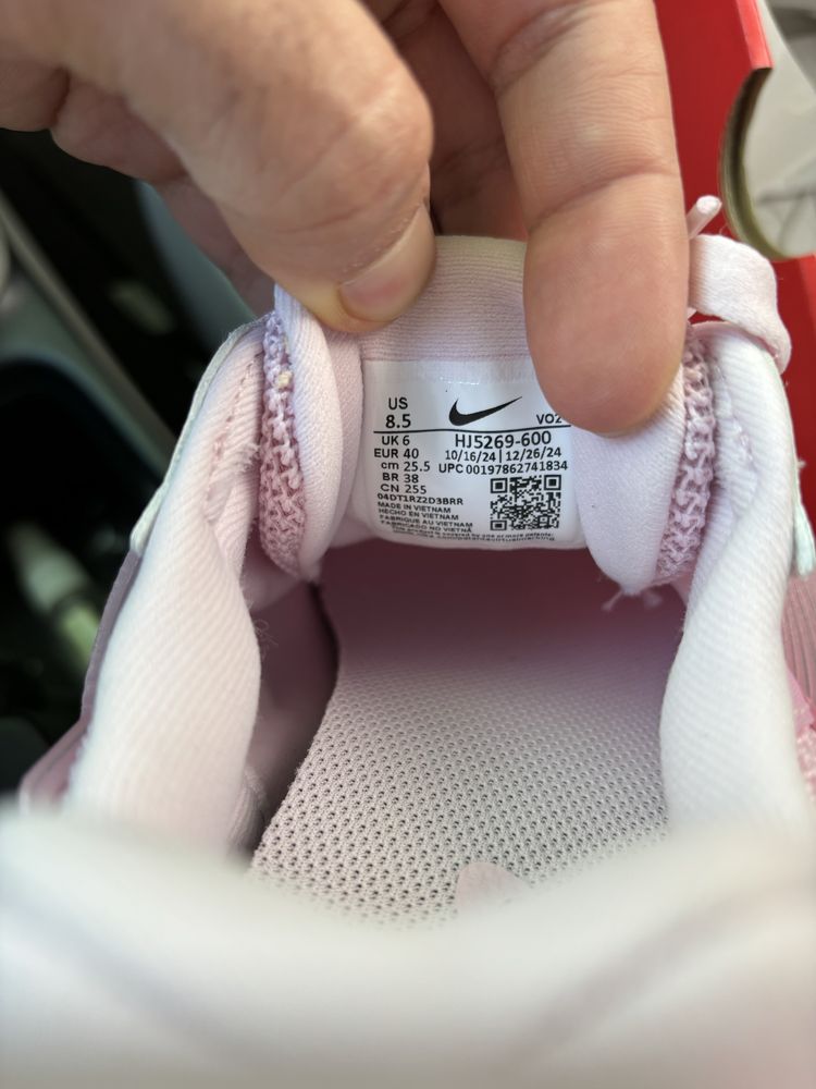 Женские Nike V2K Run Новые  Оригинал