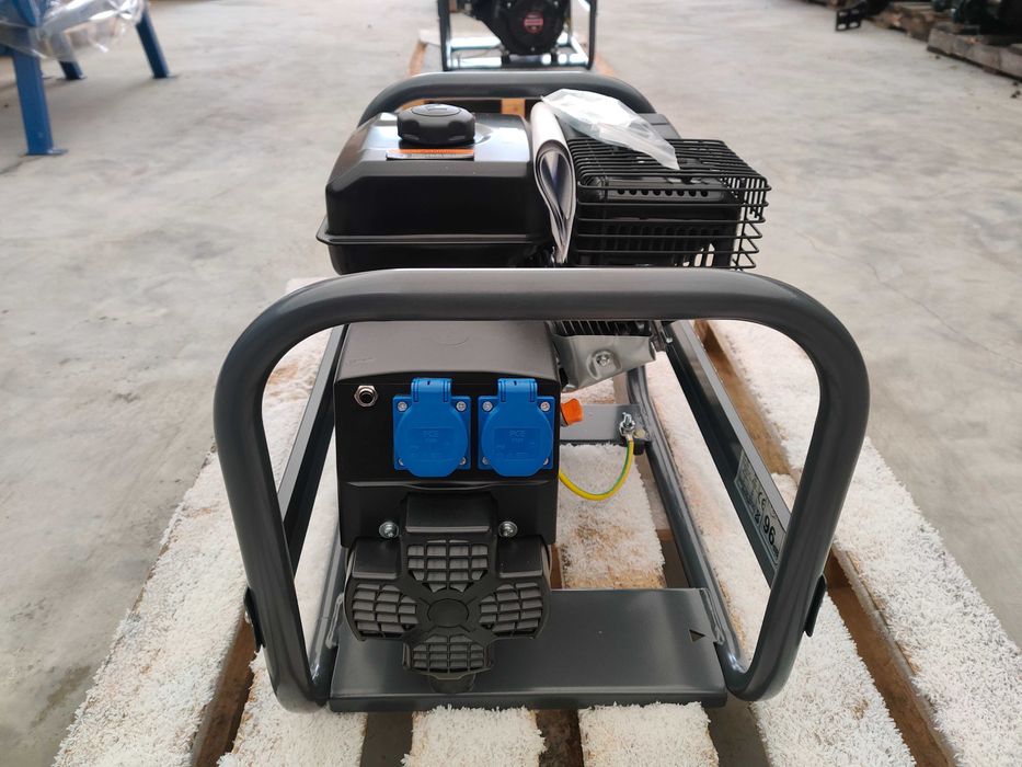 Agregat prądotwórczy F3001R Fogo POLSKI promocja od ręki 2,7 KW z AVR