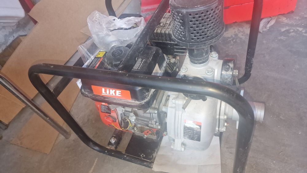 Motobomba de 7 kl like a gasolina estado nova