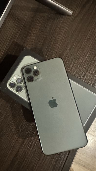Продам Айфон 11 Про Мах , iphone 11 Pro Max