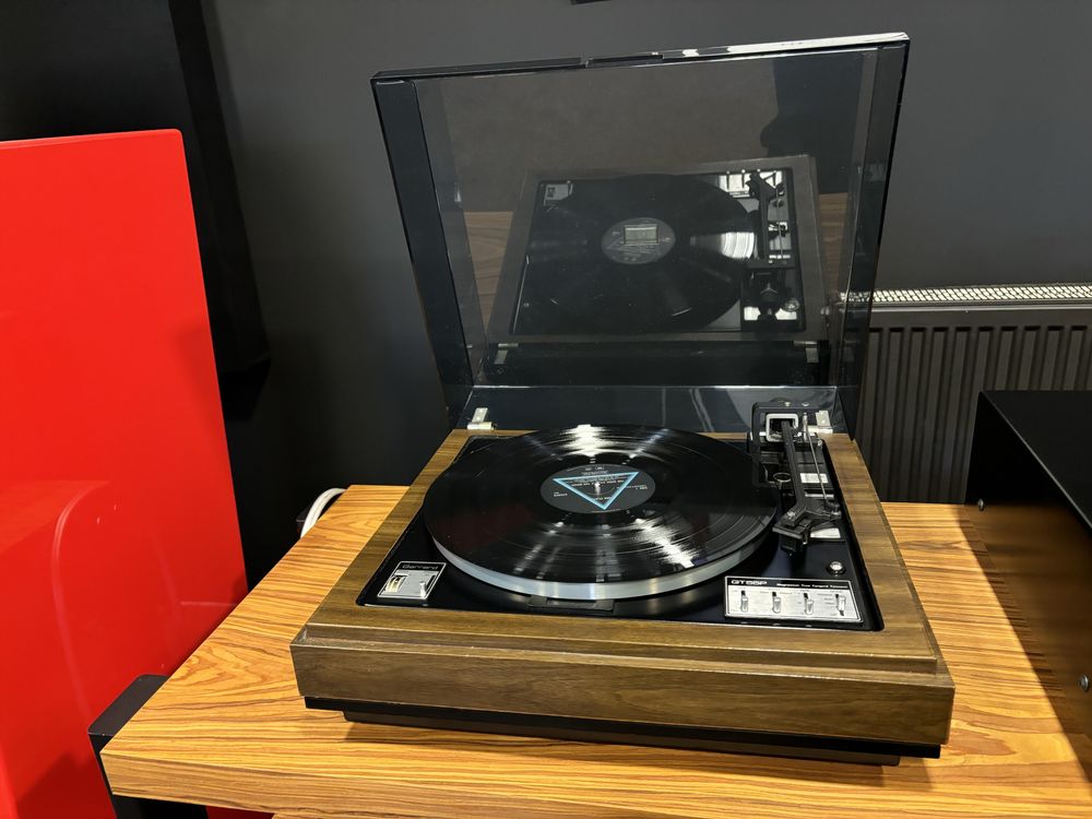 Gramofon - Garrard GT-55P