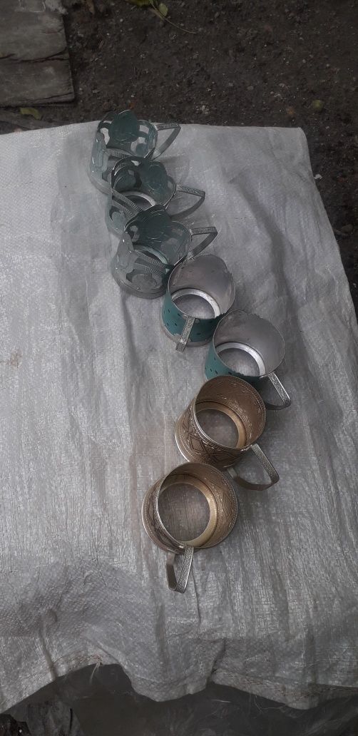 Підставки алюмінієві для стаканів