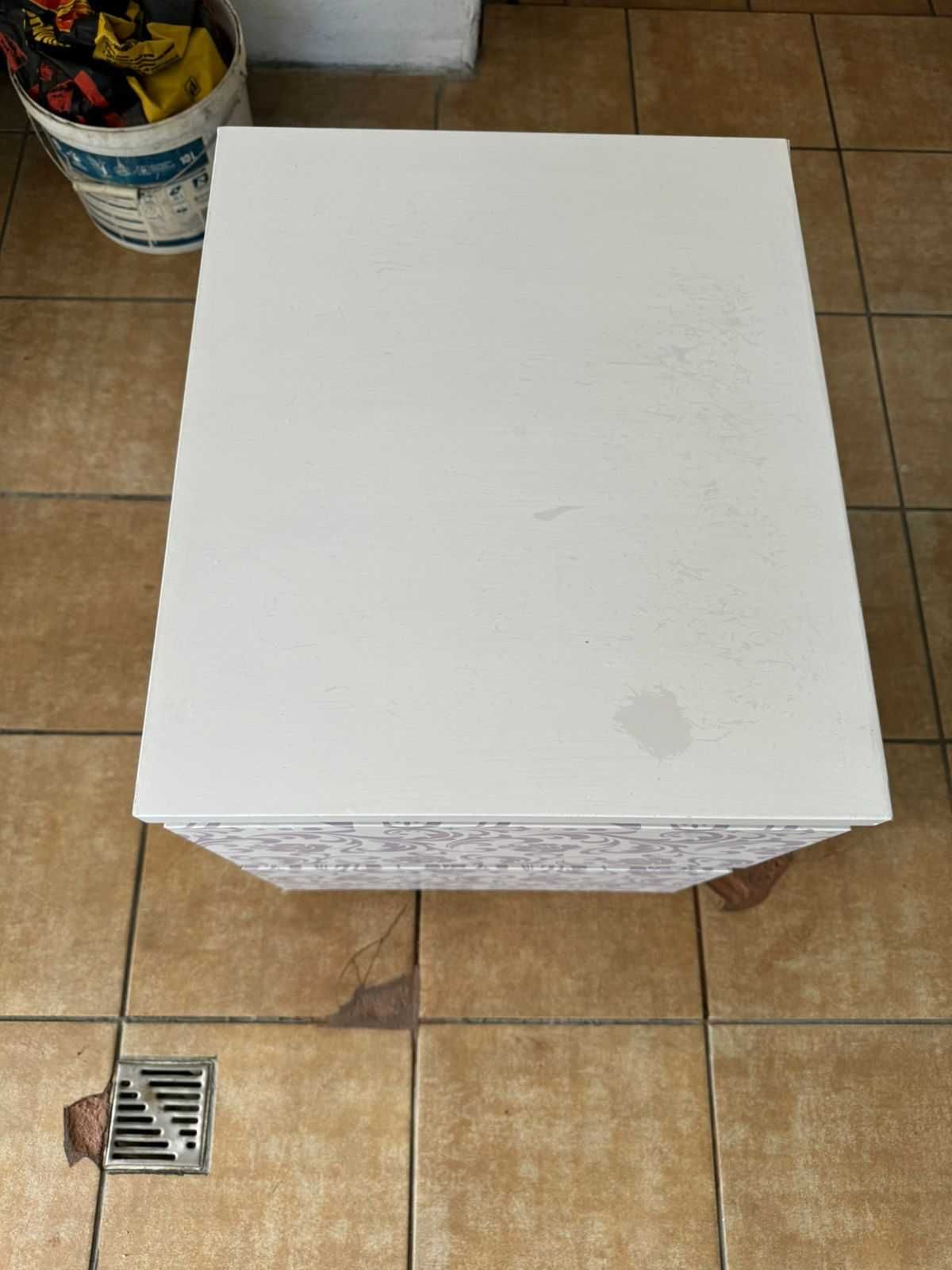 DWIE szafki nocne MALM IKEA z fioletowo-białą okleiną