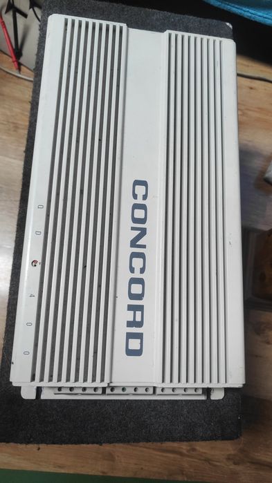 Wzmacniacz Concord QD400 + skrzynia magnat