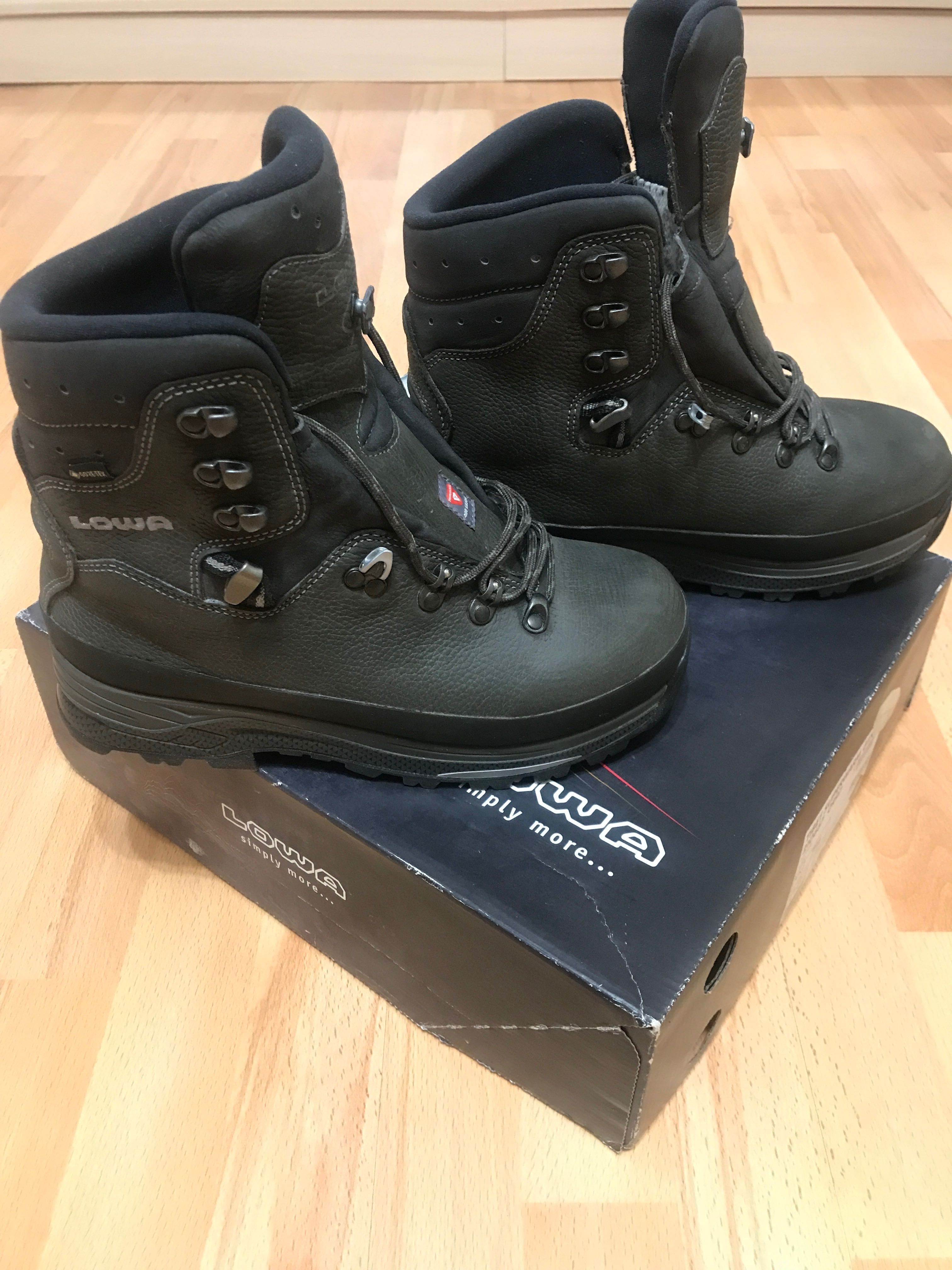 Зимние мужские ботинки "Lowa Tibet Superwarm GTX" 41