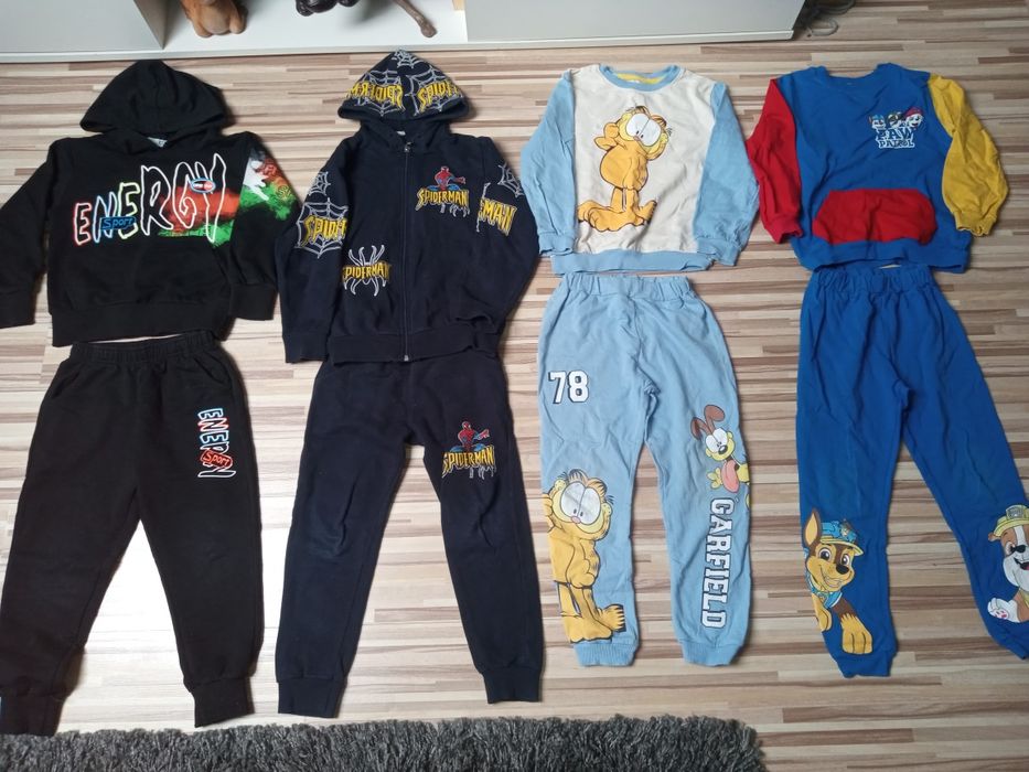 Komplety chłopięce rozmiar 110