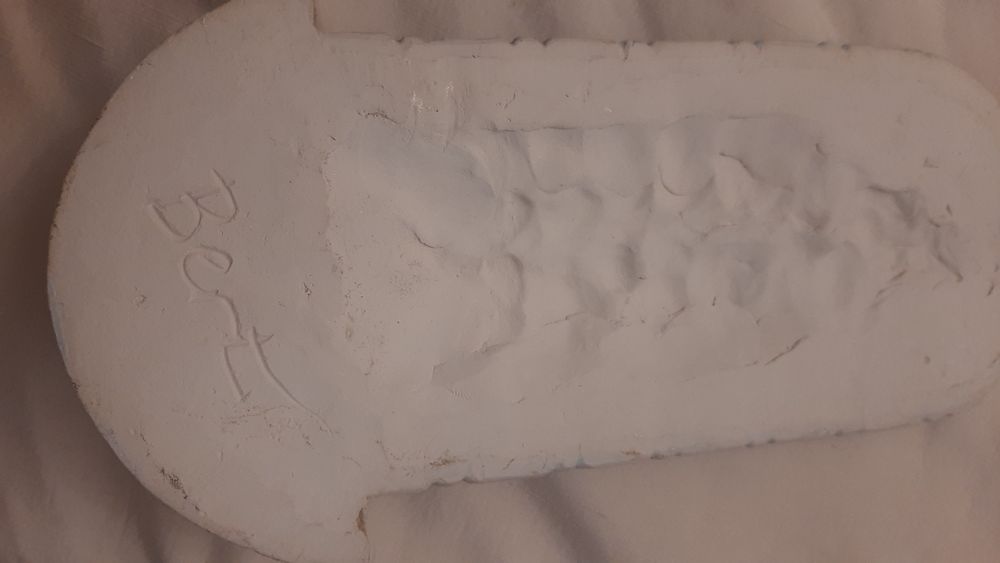 Peça de porcelana antiga