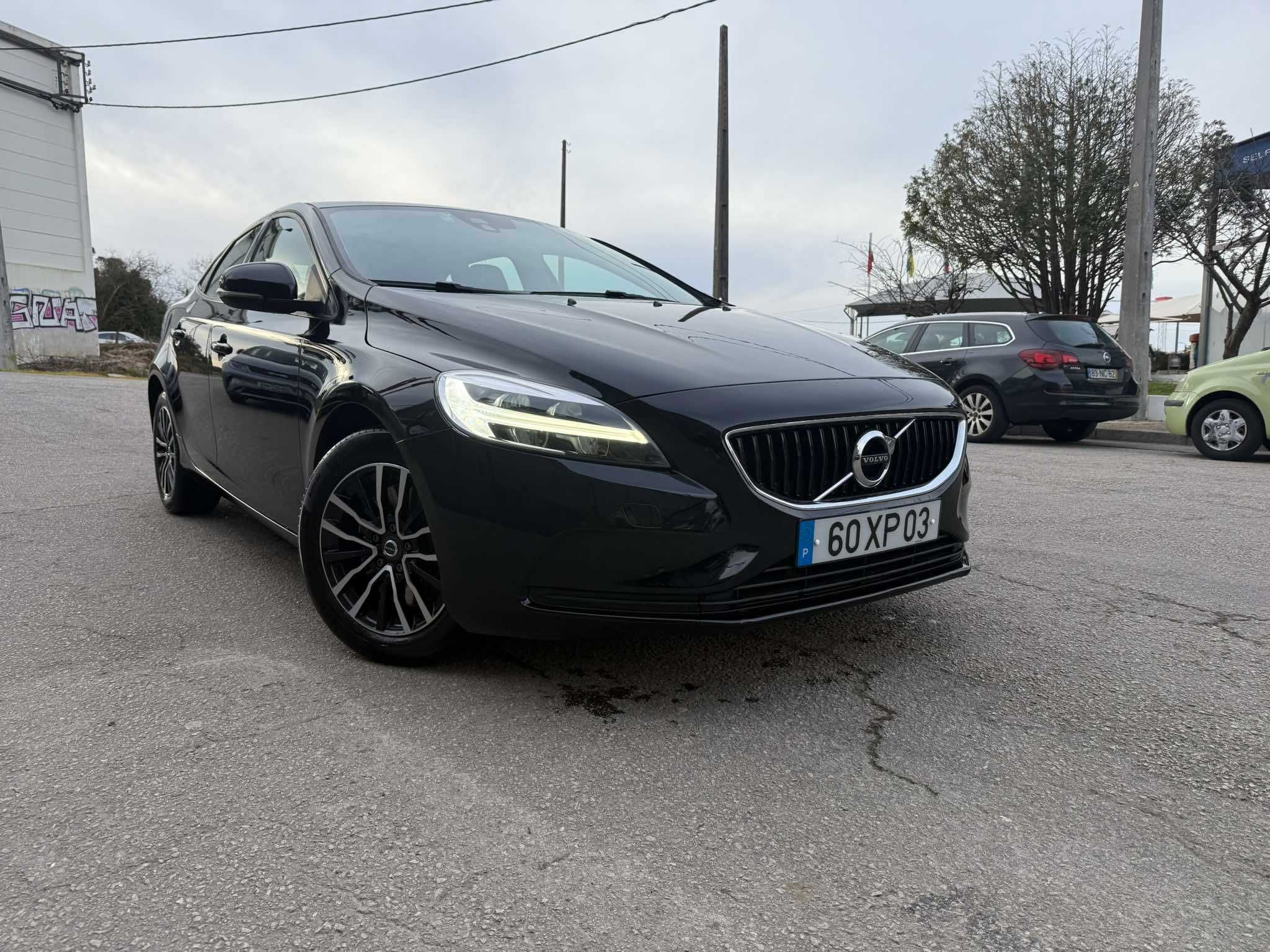 Volvo V40, 150cv, 2019 C/Garantia