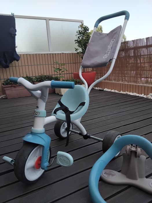 Triciclo de criança