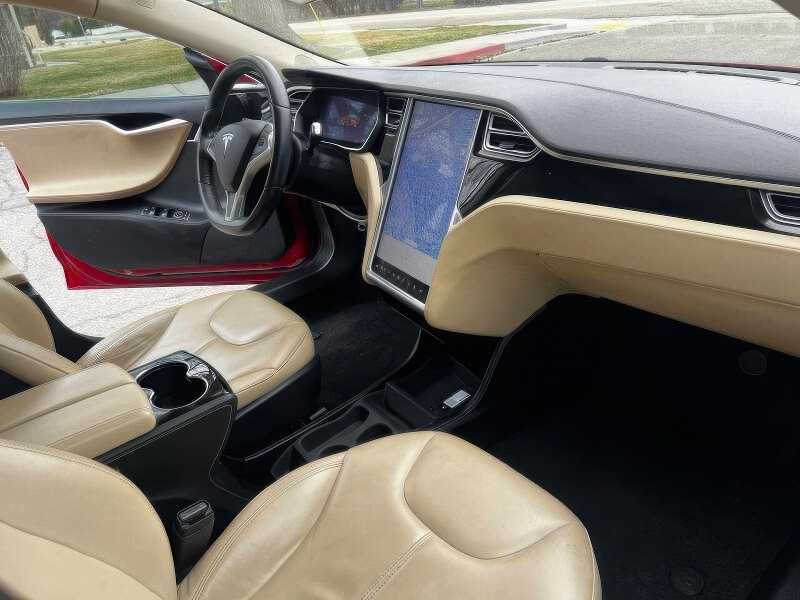 2014 Tesla Model S 85
