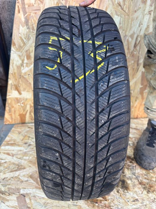 205/60r16 Bridgestone Blizzak LM001 dot 2920 6mm