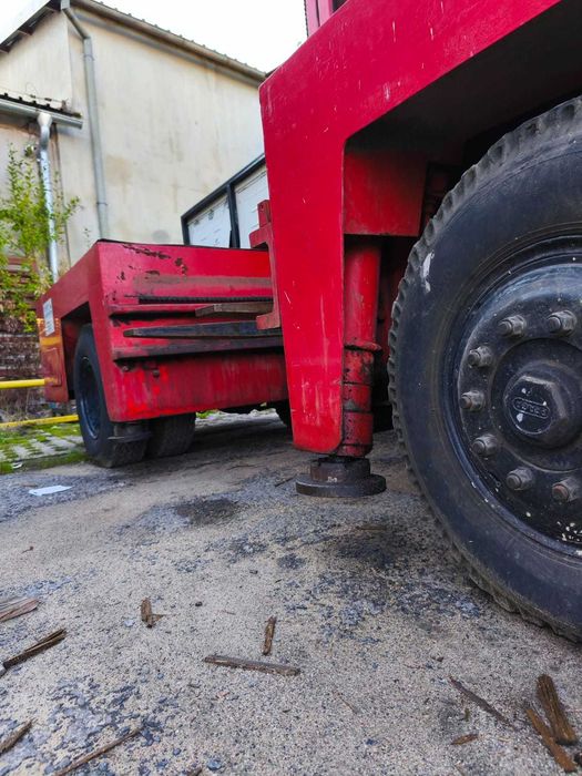 Wózek widłowy bocznego załadunku 5T