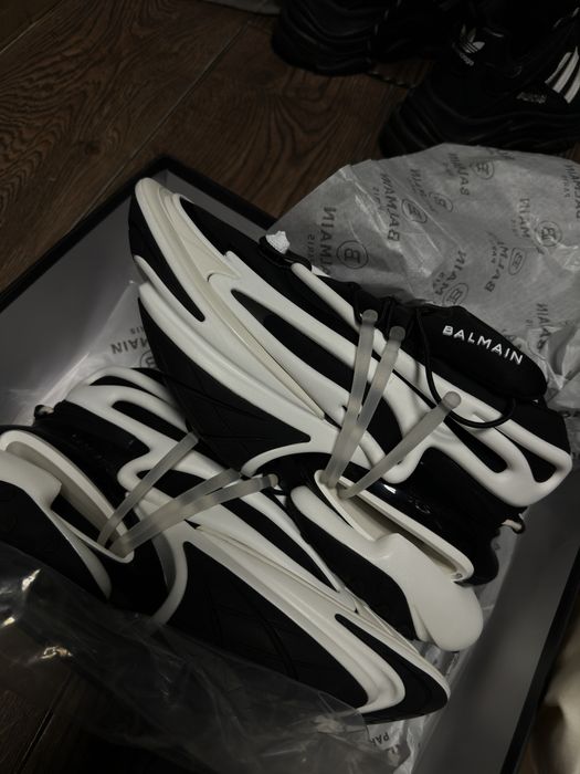 Кроссовки Balmain unicorn СРОЧНО!!